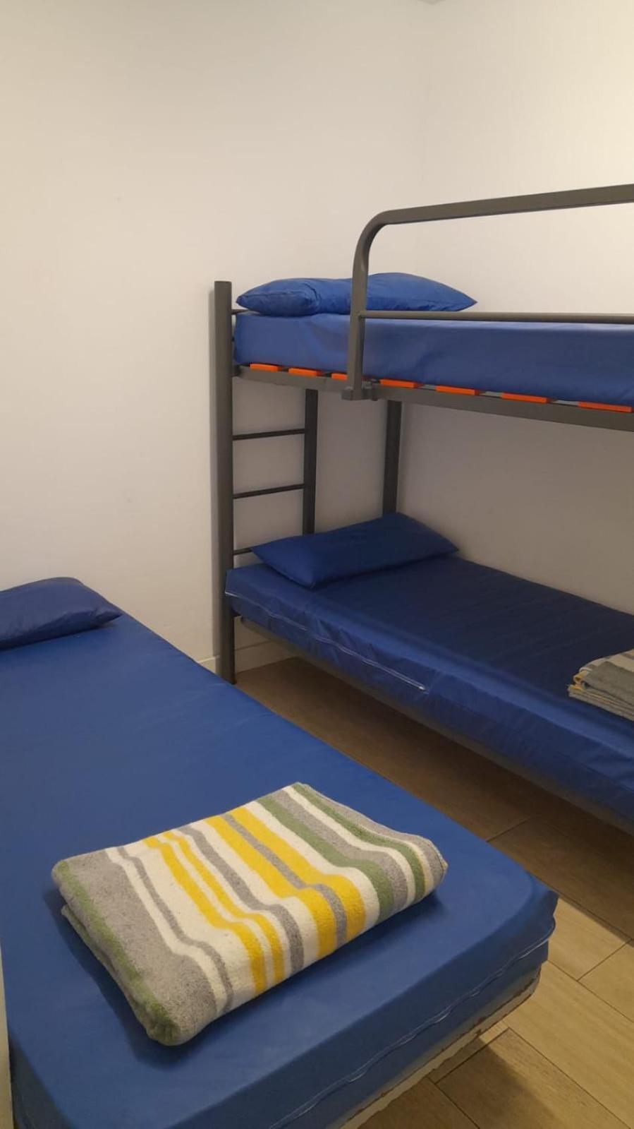 Albergue Santiago Apostol Логроньйо Екстер'єр фото